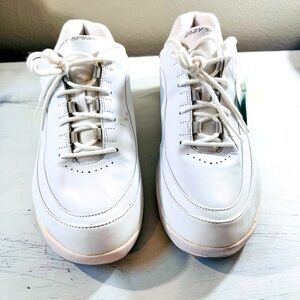 Easy Spirit NEW  "Anti-Gravity" Walking Sneaker, Women’s, White, Size 10